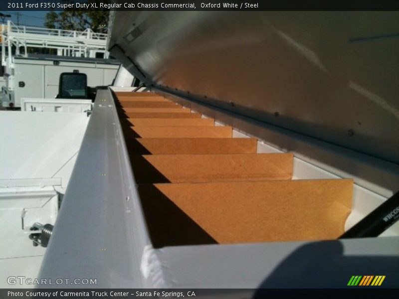 Oxford White / Steel 2011 Ford F350 Super Duty XL Regular Cab Chassis Commercial