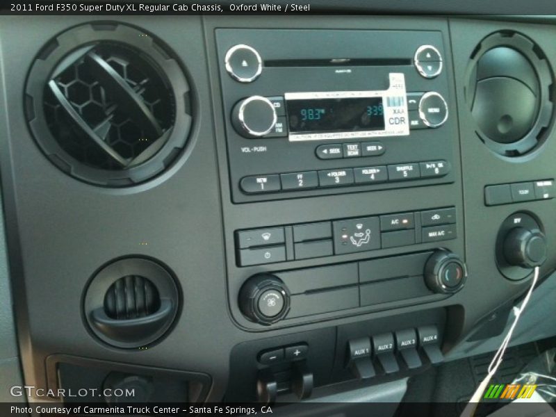 Controls of 2011 F350 Super Duty XL Regular Cab Chassis