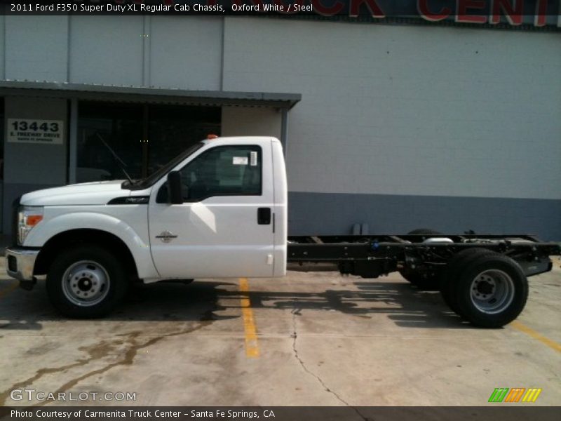 Oxford White / Steel 2011 Ford F350 Super Duty XL Regular Cab Chassis