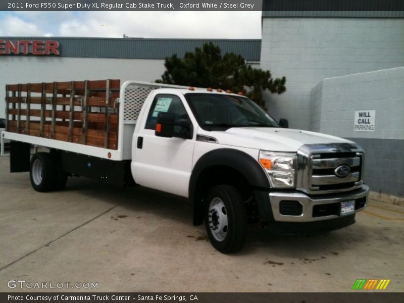 Oxford White / Steel Grey 2011 Ford F550 Super Duty XL Regular Cab Stake Truck