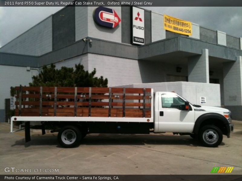 Oxford White / Steel Grey 2011 Ford F550 Super Duty XL Regular Cab Stake Truck