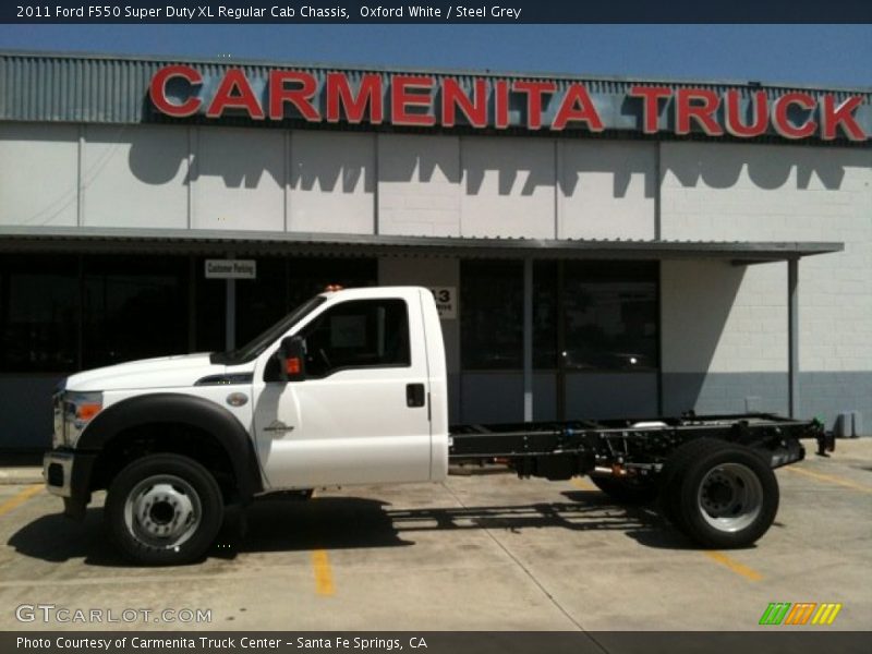 Oxford White / Steel Grey 2011 Ford F550 Super Duty XL Regular Cab Chassis