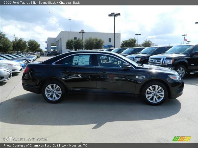 Ebony Black / Charcoal Black 2011 Ford Taurus SEL