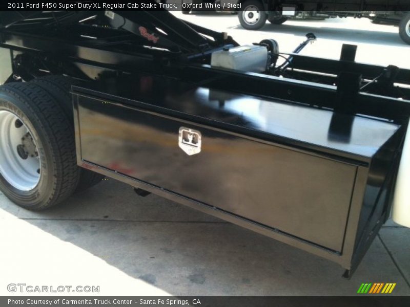 Oxford White / Steel 2011 Ford F450 Super Duty XL Regular Cab Stake Truck