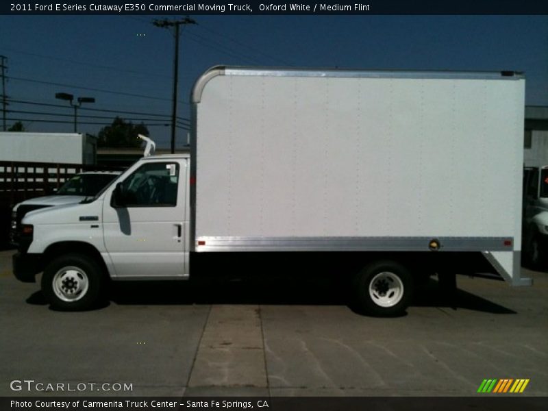Oxford White / Medium Flint 2011 Ford E Series Cutaway E350 Commercial Moving Truck