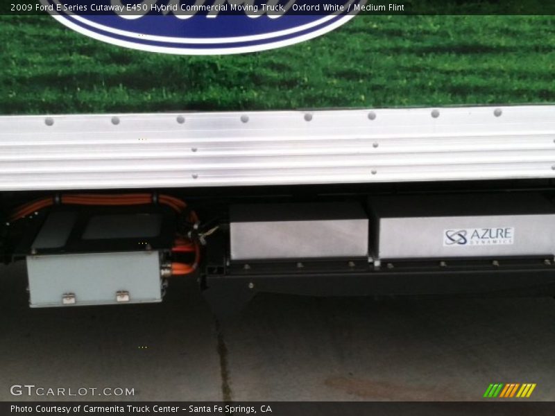 Oxford White / Medium Flint 2009 Ford E Series Cutaway E450 Hybrid Commercial Moving Truck