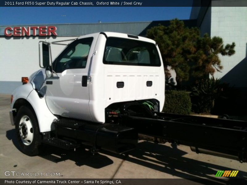 Oxford White / Steel Grey 2011 Ford F650 Super Duty Regular Cab Chassis