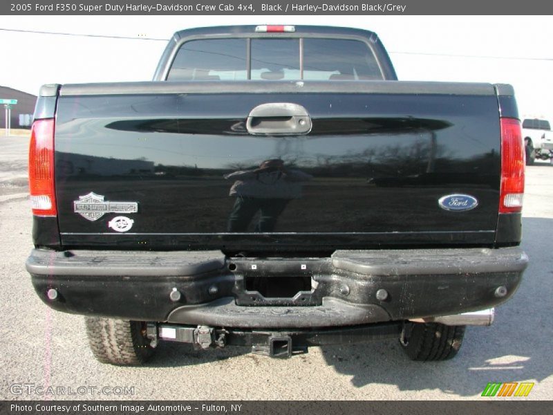 Black / Harley-Davidson Black/Grey 2005 Ford F350 Super Duty Harley-Davidson Crew Cab 4x4