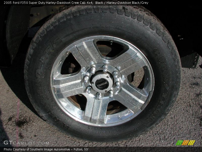  2005 F350 Super Duty Harley-Davidson Crew Cab 4x4 Wheel