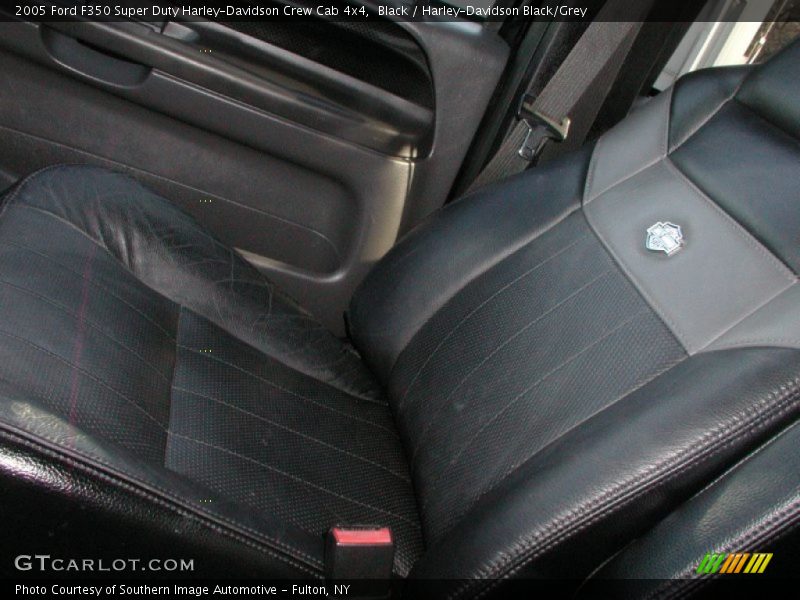  2005 F350 Super Duty Harley-Davidson Crew Cab 4x4 Harley-Davidson Black/Grey Interior