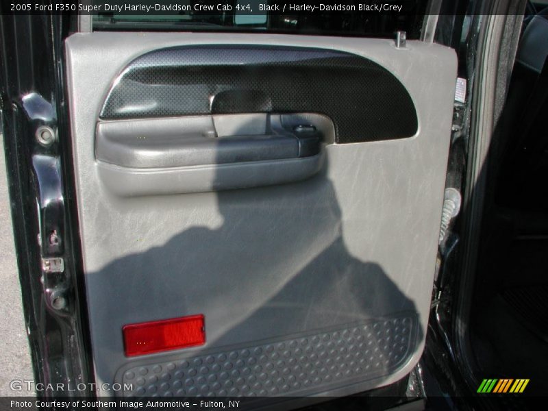 Black / Harley-Davidson Black/Grey 2005 Ford F350 Super Duty Harley-Davidson Crew Cab 4x4