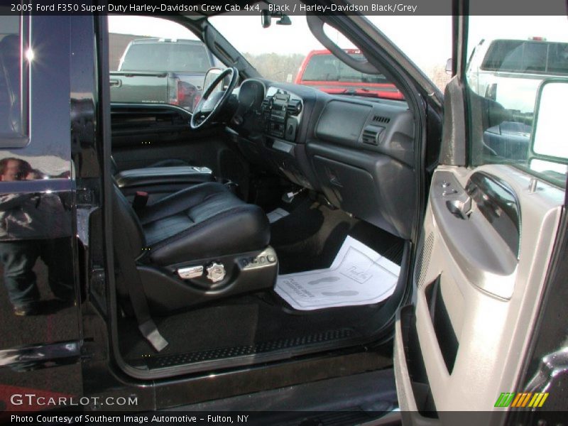 Black / Harley-Davidson Black/Grey 2005 Ford F350 Super Duty Harley-Davidson Crew Cab 4x4