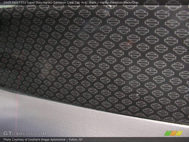 Black / Harley-Davidson Black/Grey 2005 Ford F350 Super Duty Harley-Davidson Crew Cab 4x4