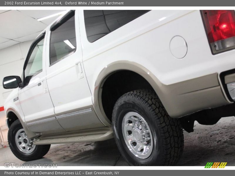 Oxford White / Medium Parchment 2002 Ford Excursion Limited 4x4