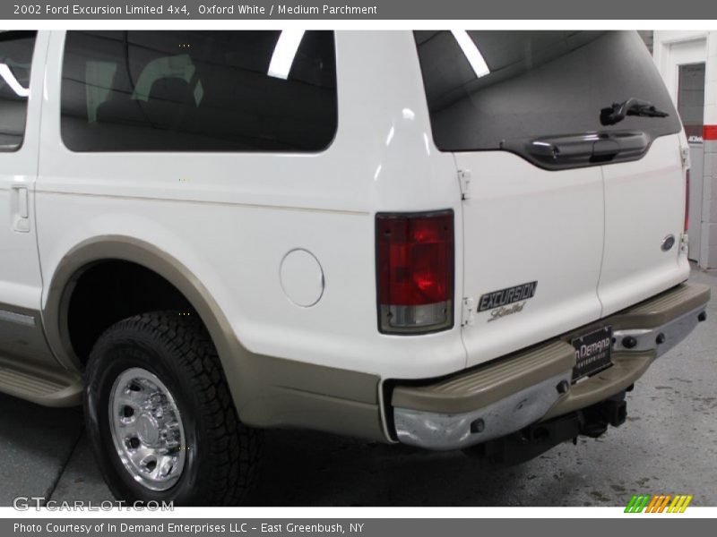 Oxford White / Medium Parchment 2002 Ford Excursion Limited 4x4