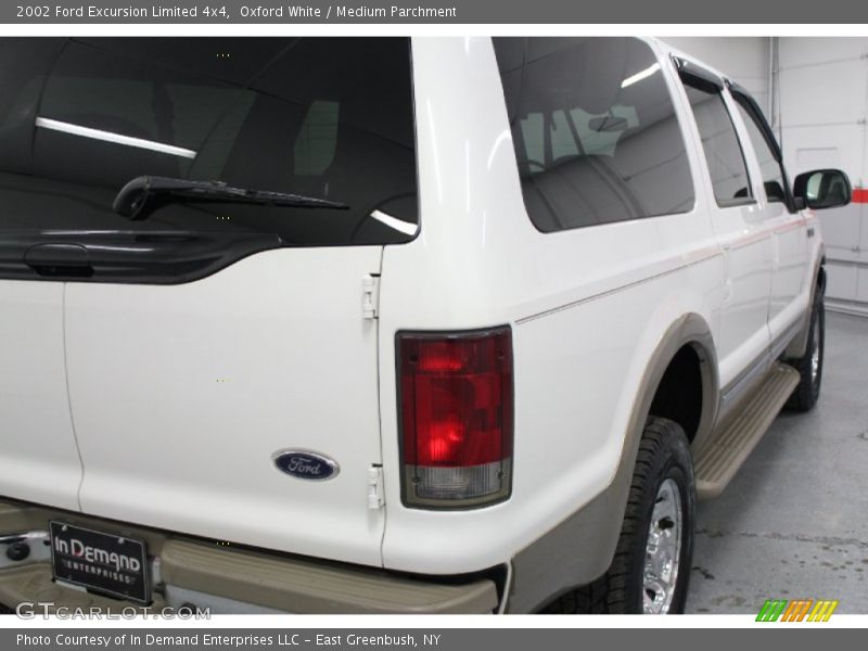 Oxford White / Medium Parchment 2002 Ford Excursion Limited 4x4