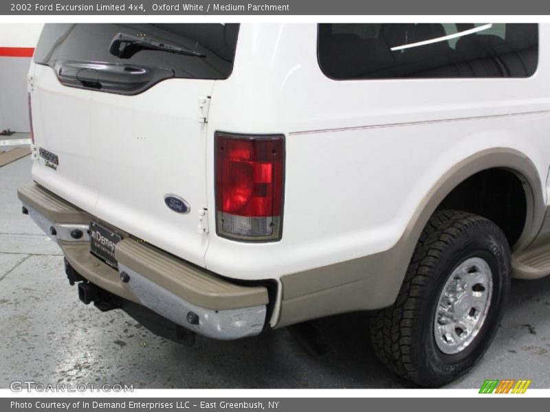 Oxford White / Medium Parchment 2002 Ford Excursion Limited 4x4