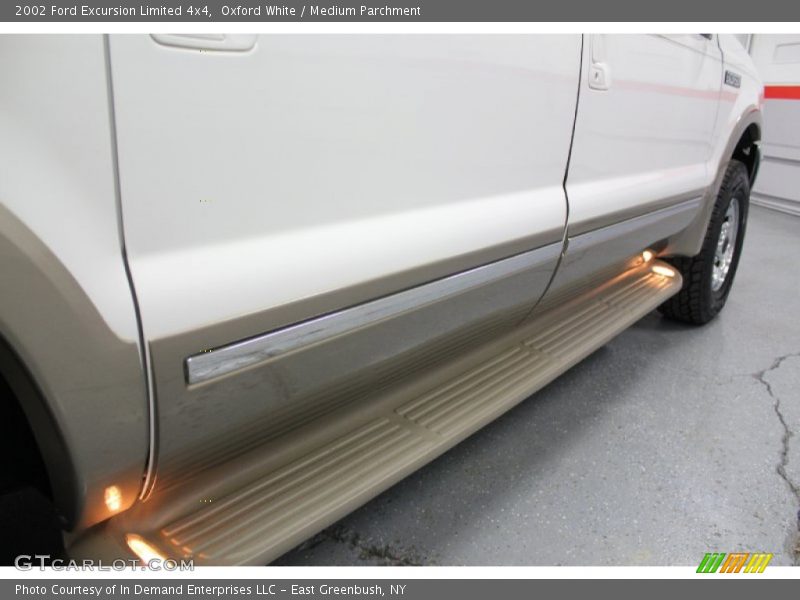 Oxford White / Medium Parchment 2002 Ford Excursion Limited 4x4
