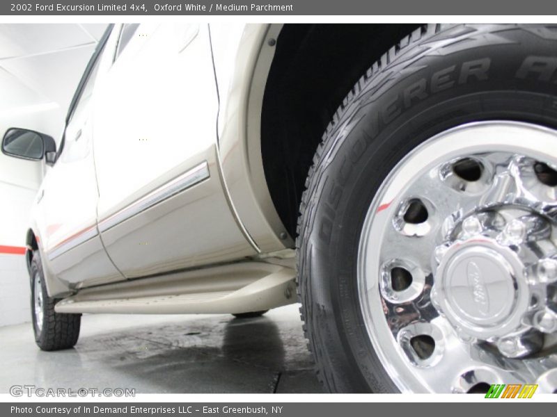 Oxford White / Medium Parchment 2002 Ford Excursion Limited 4x4