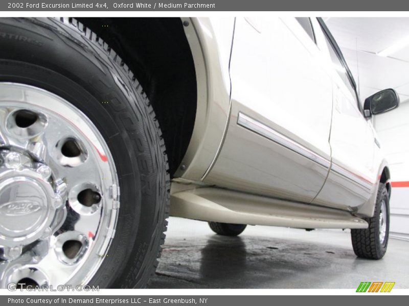 Oxford White / Medium Parchment 2002 Ford Excursion Limited 4x4