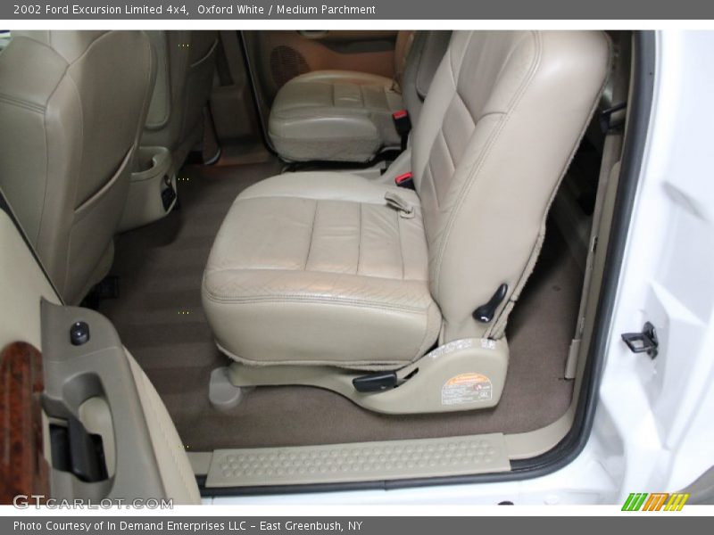 Oxford White / Medium Parchment 2002 Ford Excursion Limited 4x4