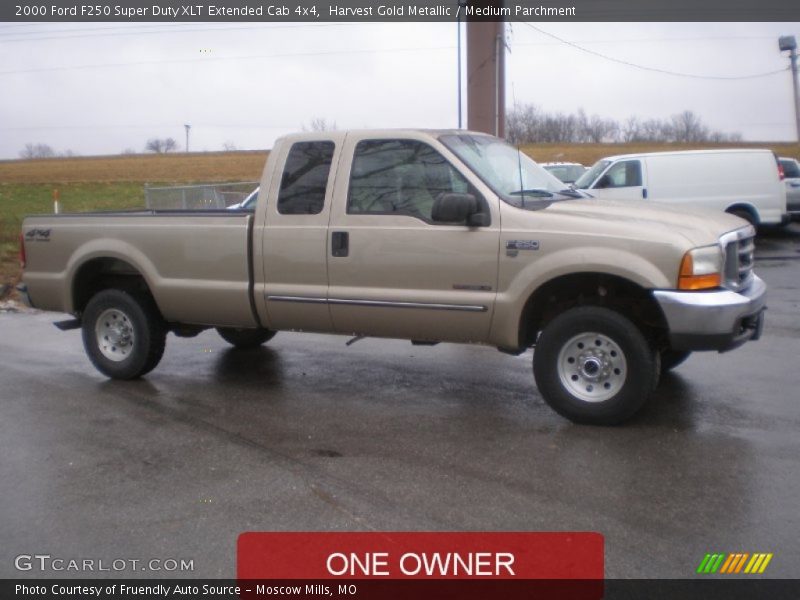 Harvest Gold Metallic / Medium Parchment 2000 Ford F250 Super Duty XLT Extended Cab 4x4
