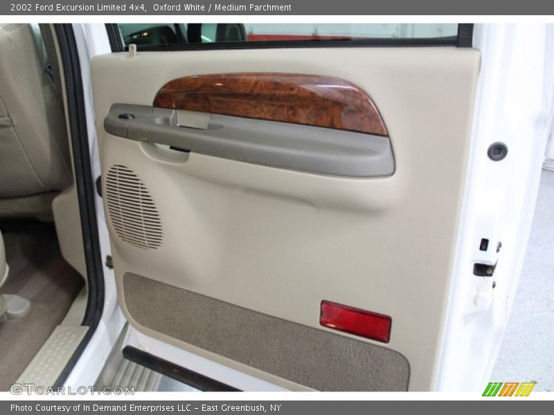 Oxford White / Medium Parchment 2002 Ford Excursion Limited 4x4