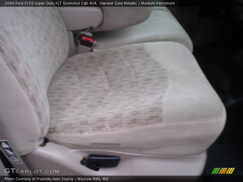 Harvest Gold Metallic / Medium Parchment 2000 Ford F250 Super Duty XLT Extended Cab 4x4