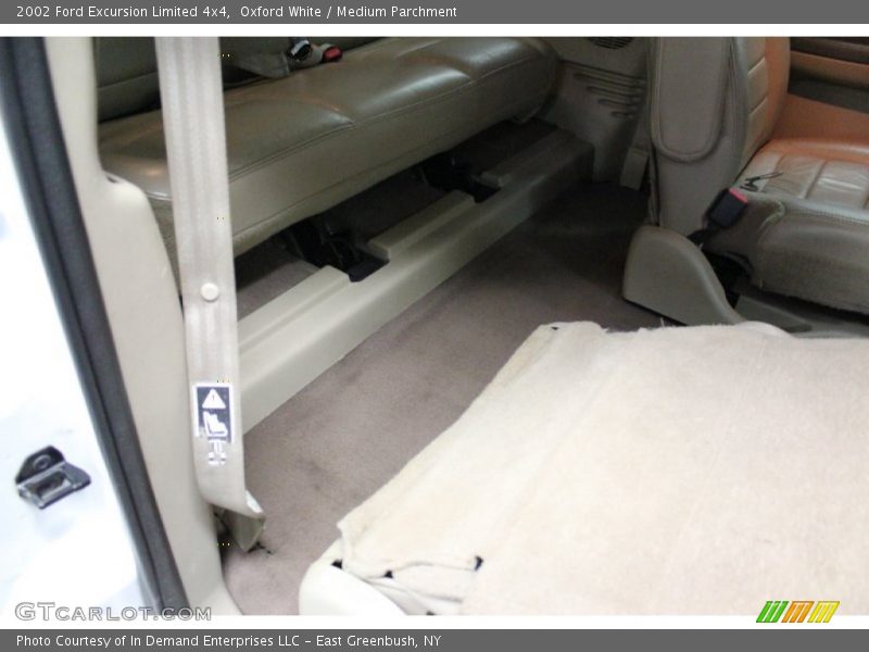 Oxford White / Medium Parchment 2002 Ford Excursion Limited 4x4