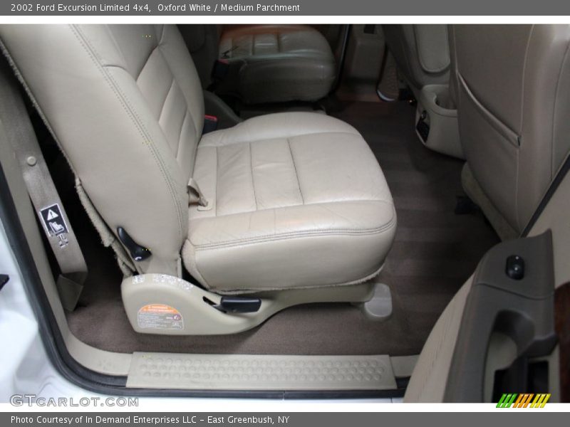 Oxford White / Medium Parchment 2002 Ford Excursion Limited 4x4