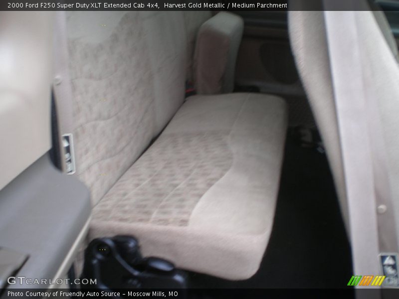 Harvest Gold Metallic / Medium Parchment 2000 Ford F250 Super Duty XLT Extended Cab 4x4