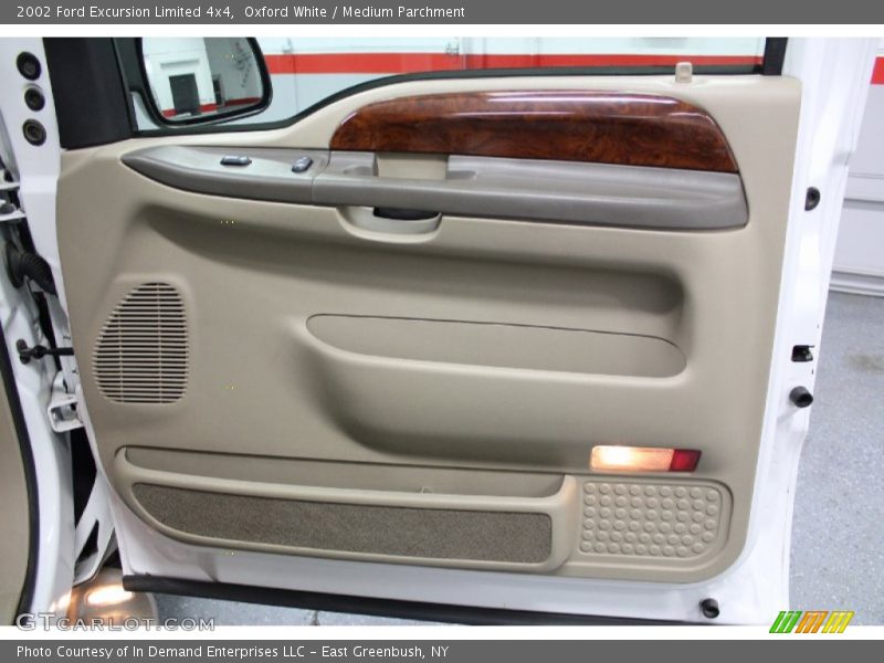 Oxford White / Medium Parchment 2002 Ford Excursion Limited 4x4