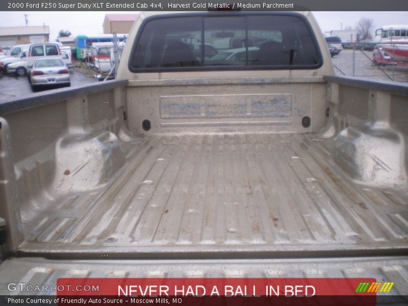 Harvest Gold Metallic / Medium Parchment 2000 Ford F250 Super Duty XLT Extended Cab 4x4