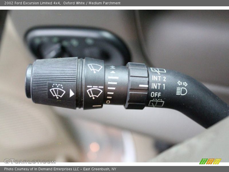 Oxford White / Medium Parchment 2002 Ford Excursion Limited 4x4