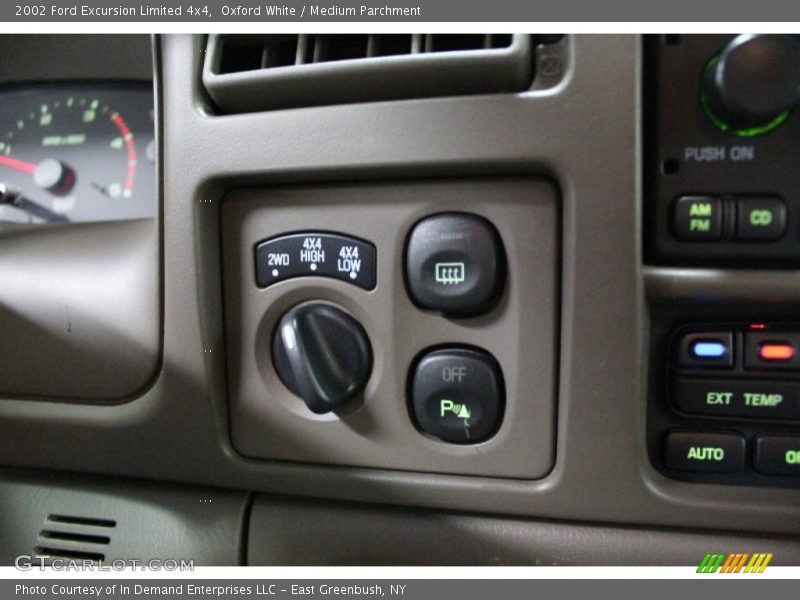 Oxford White / Medium Parchment 2002 Ford Excursion Limited 4x4