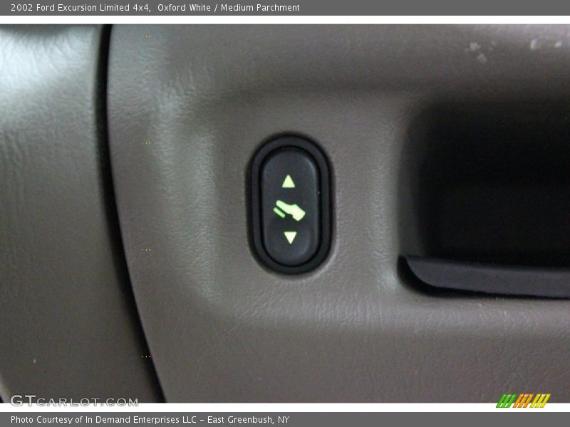 Oxford White / Medium Parchment 2002 Ford Excursion Limited 4x4