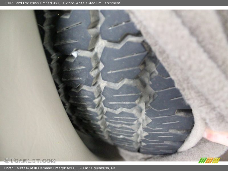 Oxford White / Medium Parchment 2002 Ford Excursion Limited 4x4