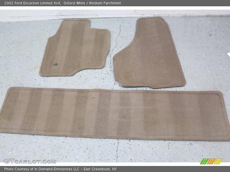 Oxford White / Medium Parchment 2002 Ford Excursion Limited 4x4