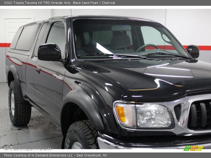 Black Sand Pearl / Charcoal 2002 Toyota Tacoma V6 TRD Xtracab 4x4