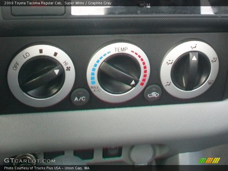 Super White / Graphite Gray 2009 Toyota Tacoma Regular Cab