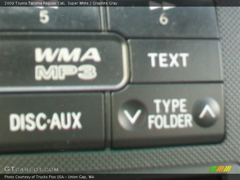 Super White / Graphite Gray 2009 Toyota Tacoma Regular Cab