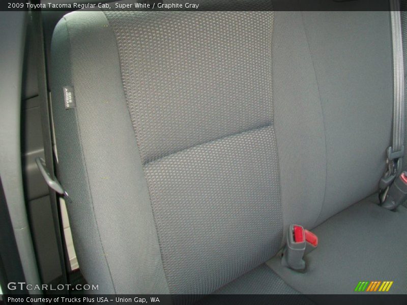 Super White / Graphite Gray 2009 Toyota Tacoma Regular Cab
