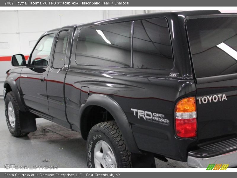 Black Sand Pearl / Charcoal 2002 Toyota Tacoma V6 TRD Xtracab 4x4