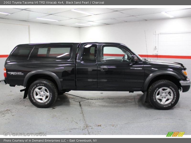 Black Sand Pearl / Charcoal 2002 Toyota Tacoma V6 TRD Xtracab 4x4