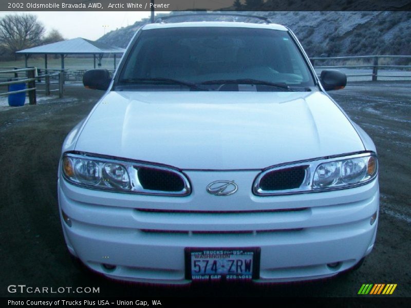 Arctic White / Pewter 2002 Oldsmobile Bravada AWD