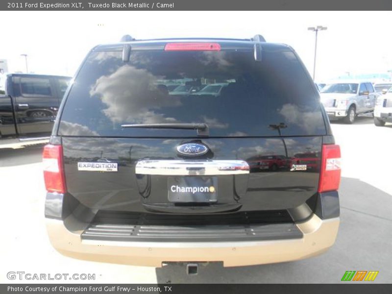 Tuxedo Black Metallic / Camel 2011 Ford Expedition XLT