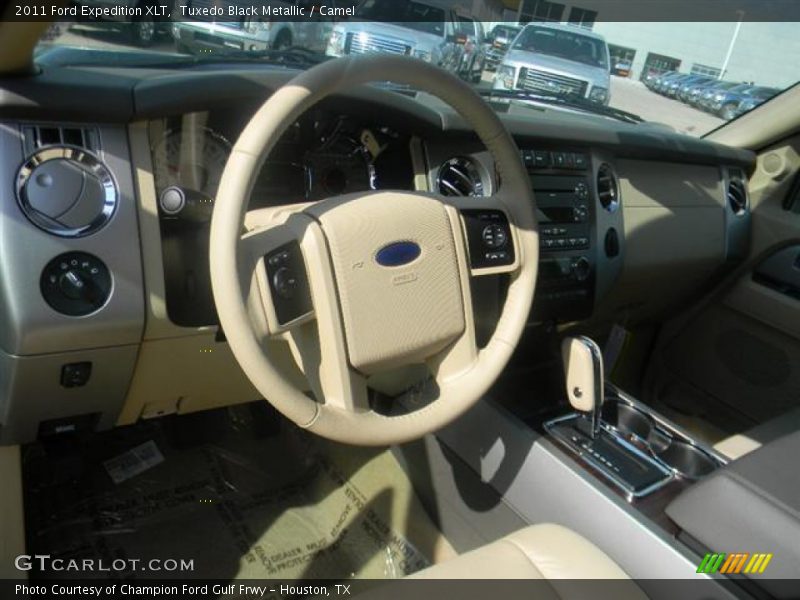 Tuxedo Black Metallic / Camel 2011 Ford Expedition XLT