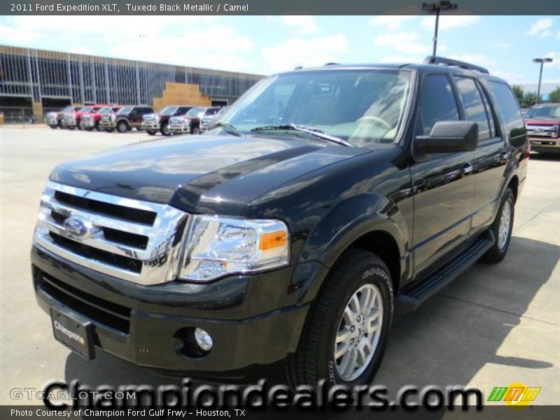 Tuxedo Black Metallic / Camel 2011 Ford Expedition XLT