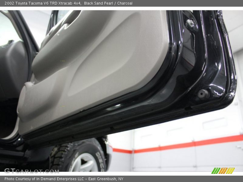 Black Sand Pearl / Charcoal 2002 Toyota Tacoma V6 TRD Xtracab 4x4