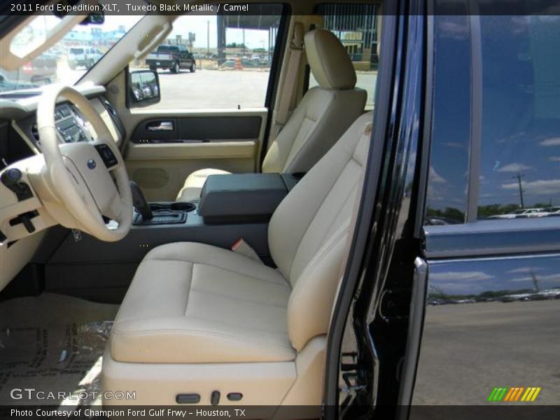 Tuxedo Black Metallic / Camel 2011 Ford Expedition XLT